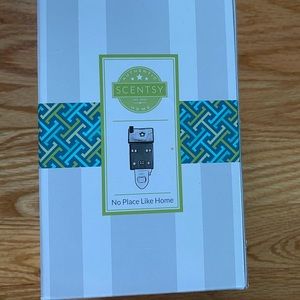 Scentsy No Place Like Home Mini Warmer